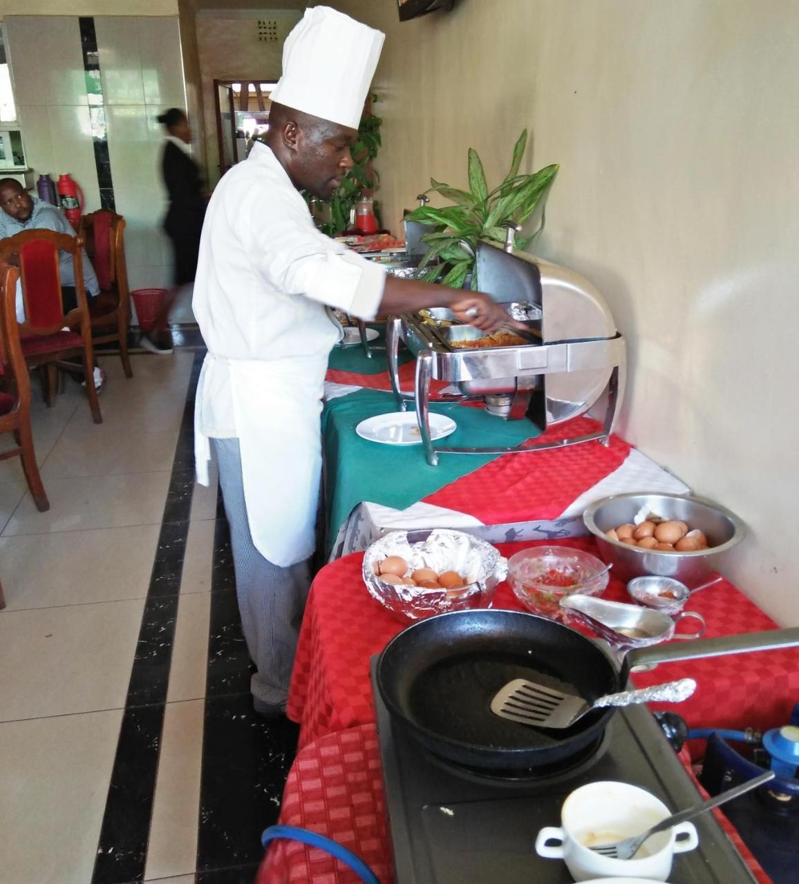 Bomen Hotel Isiolo Exterior foto